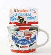Kinder Chocolat Mini y святковій чашці
